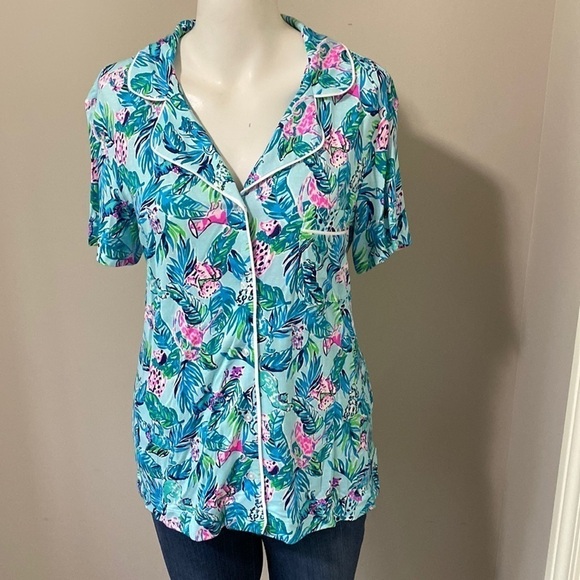 Lilly Pulitzer PJ Button Up Top Seasalt Blue Barking Up Palm Tree M NEW - Picture 1 of 14